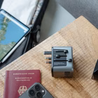 Immagine di Universal travel adapter 30w pd