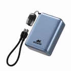 Immagine di Power bank da 10.000 mAh con ricarica rapida Power Delivery fino a 40 W e display TFT integrato