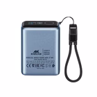 Immagine di Power bank da 10.000 mAh con ricarica rapida Power Delivery fino a 40 W e display TFT integrato