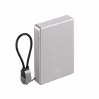 Immagine di Power bank da 10.000 mAh con ricarica wireless magnetica MagSafe fino a 15 W