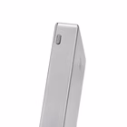 Immagine di Power bank da 10.000 mAh con ricarica wireless magnetica MagSafe fino a 15 W