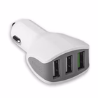 Immagine di Caricabatterie bianco CELLY CC3USBTURBO - 22W 3 USB Car Charger CC3USBTURBOWH