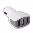 Immagine di Caricabatterie bianco CELLY CC3USBTURBO - 22W 3 USB Car Charger CC3USBTURBOWH