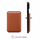 Immagine di Cover pelle marrone DBRAMANTE 1928 Leather wallet with MagSafe - Tan ROCCGT001895