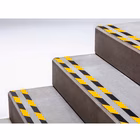 Immagine di Rotolo adesivo antiscivolo a grana grossa DURABLE DURALINE® GRIP+ mm 25x15 m colore giallo/nero