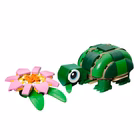 Immagine di Costruzioni LEGO Tartaruga con fiore di ninfea 31377