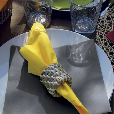 Immagine di Tovagliolo Airlaid in carta a secco MCR 40x40 Dry colore grigio 50 pezzi