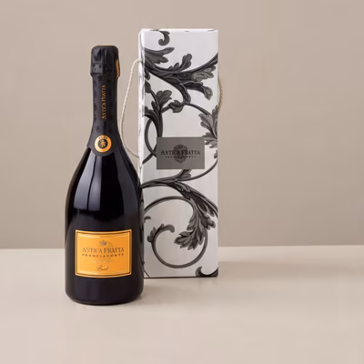 Immagine di Confezione regalo spumante Franciacorta Antica Fratta 75 cl