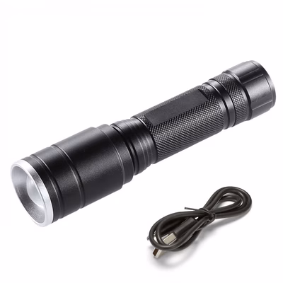 Immagine di Torcia led Hunter in alluminio con zoom 5 Watt 320 Lumen ricaricabile colore nero