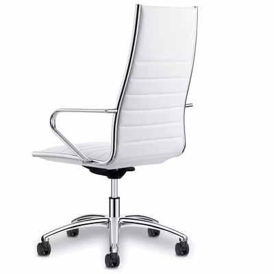 Immagine di Poltrona CLASSIC CR schienale alto rivestimento pelle colore bianco