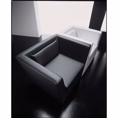 Immagine di Poltrona DOUBLE chiusa ecopelle nera