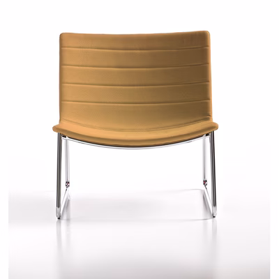 Immagine di Poltrona MISS a slitta rivestimento ecopelle beige