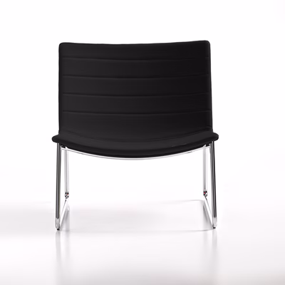 Immagine di Poltrona MISS a slitta rivestimento ecopelle nero