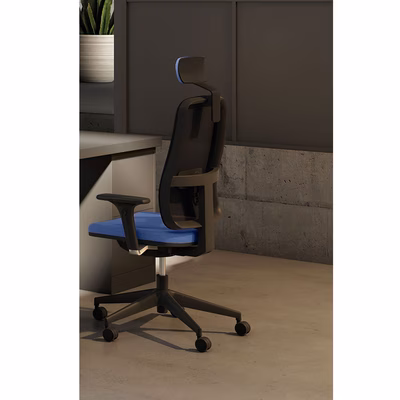 Immagine di Sedia operativa WIN con poggiatesta struttura nera schienale rete nero blu